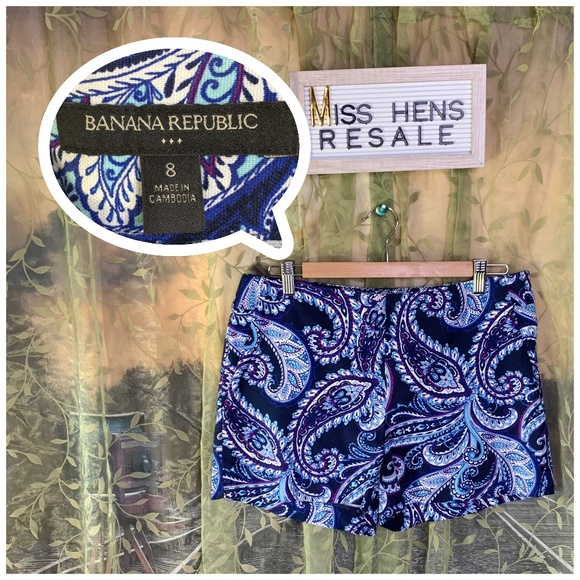 Banana Republic Pants - FINAL $ BANANA REPUBLIC BLUE WHITE PAISLEY SHORTS
